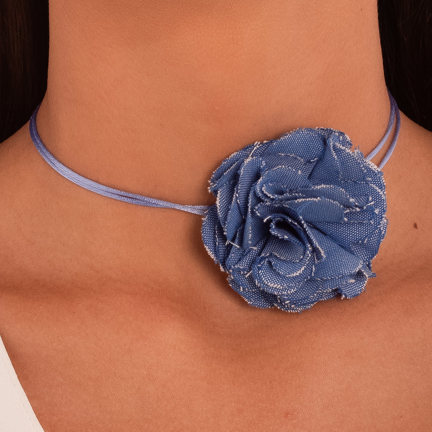 Francesca - neckwear featuring a medium-sized flower pendant on a slim cord