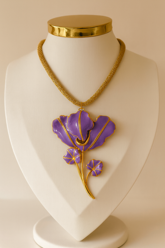 RB Femme Necklace
