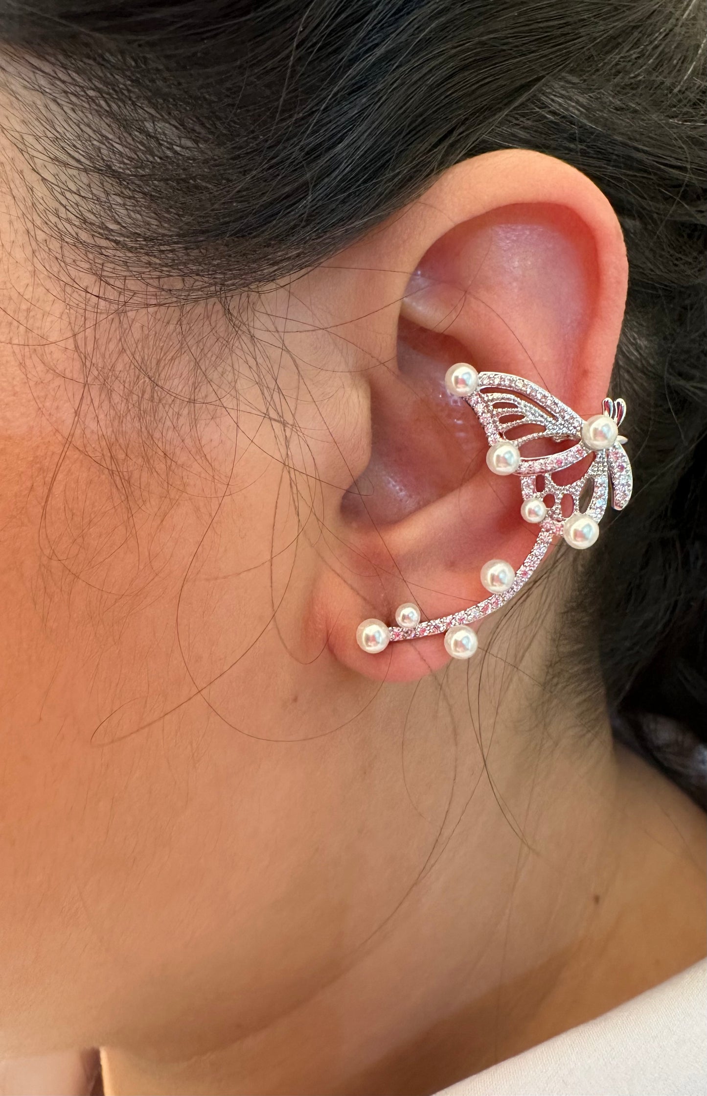 Olivia - Ear cuff style earring in the shape of a butterfly adorned with micro zirconias