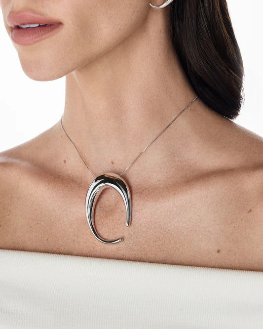 Savia Necklace