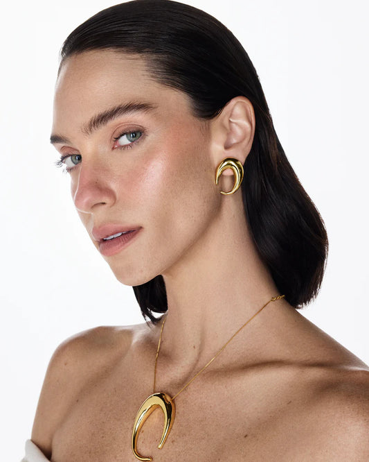 Savia Necklace