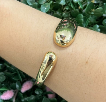 Lindsay - gold rounded bracelet