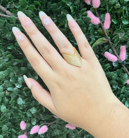 Annmarie - gold chevron ring