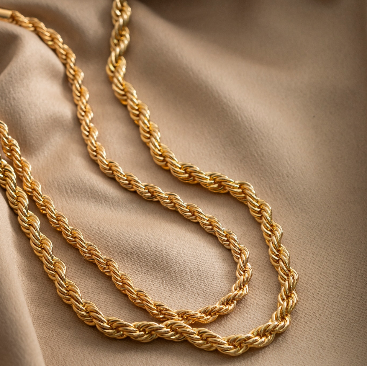 Ray - Twisted Rope Chain Choker Necklace in 18k gold plating