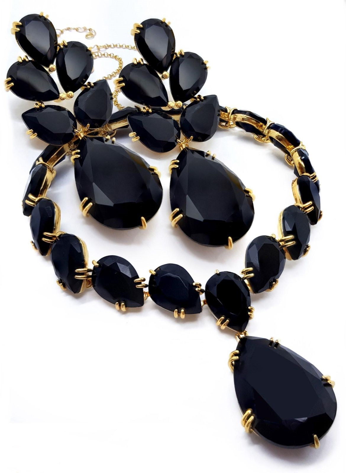 Eloise - Onyx set of matching pair of earrings and a necklace.